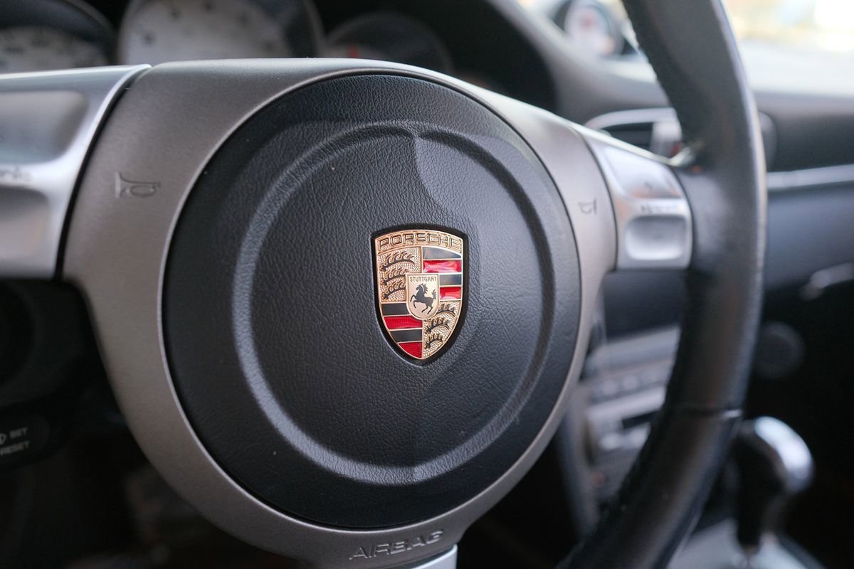Used 2006 Porsche 911 Carrera 4S AWD/4WD image 37
