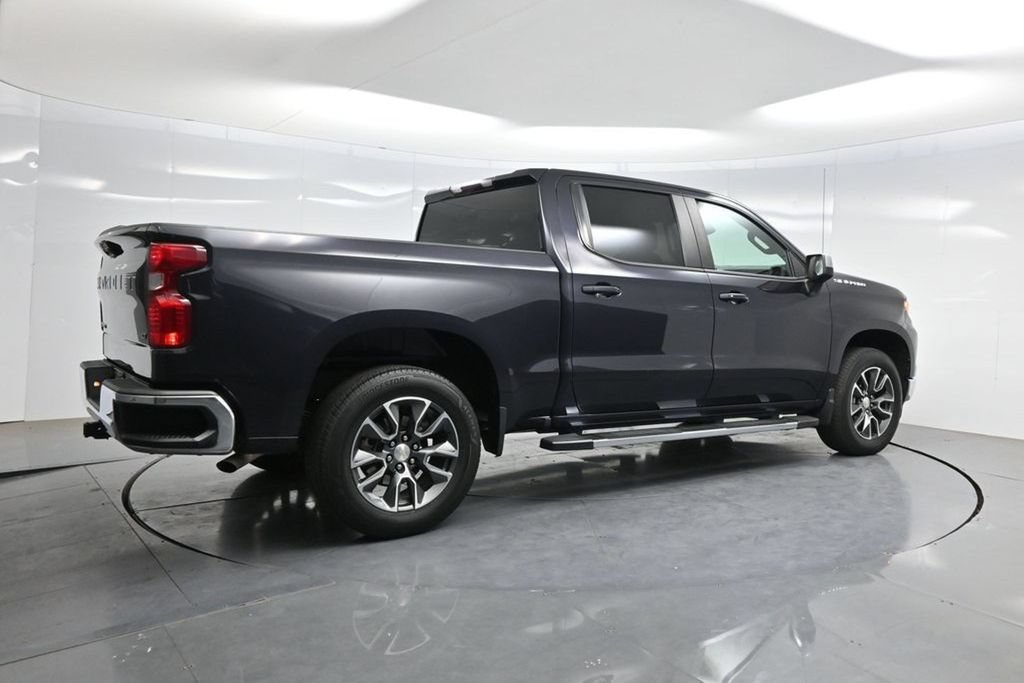 Used 2022 Chevrolet Silverado 1500 LT RWD image 39