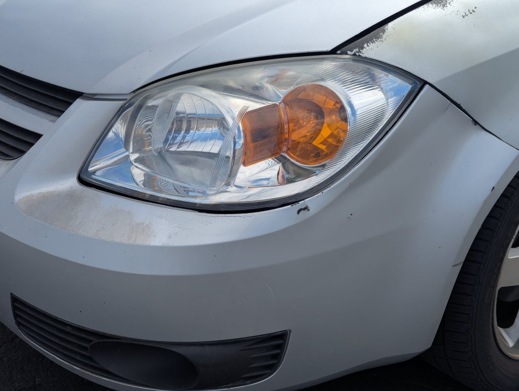 Used 2005 Chevrolet Cobalt LS w/ Preferred Equipment Group FWD image 12