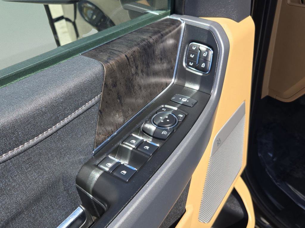 Used 2024 Ford F250 Lariat w/ Lariat Ultimate Package image 34