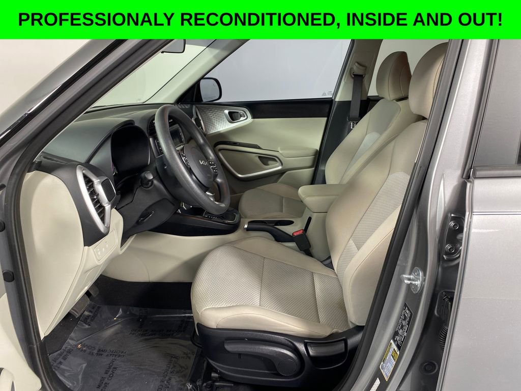 Used 2023 Kia Soul LX w/ Option Group 015 image 7