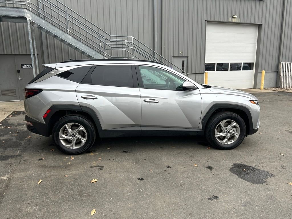 Used 2024 Hyundai Tucson SEL image 2