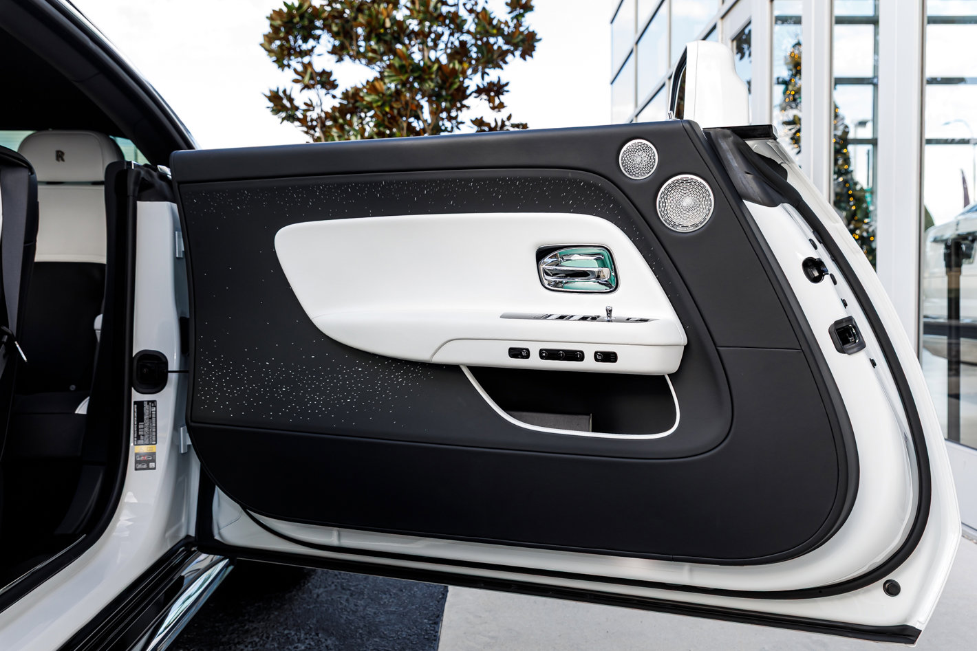 Used 2024 Rolls-Royce Spectre w/ Spectre Launch Package image 30