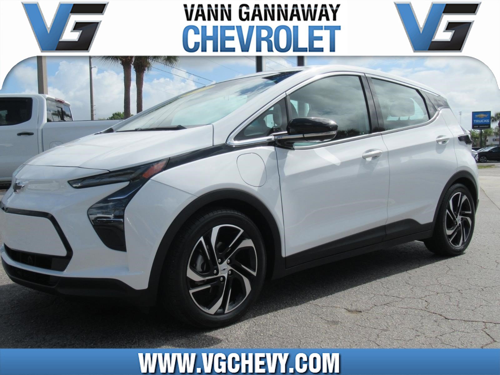 Used 2023 Chevrolet Bolt LT w/ Infotainment Package image 1