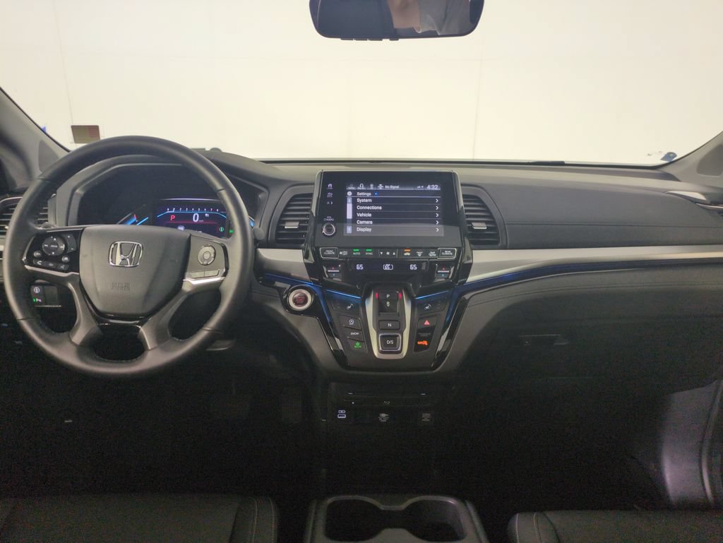 Certified 2024 Honda Odyssey Touring image 16