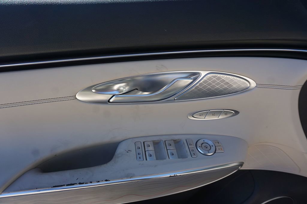 Used 2023 Genesis GV70 2.5T Advanced w/ Advanced Package image 4