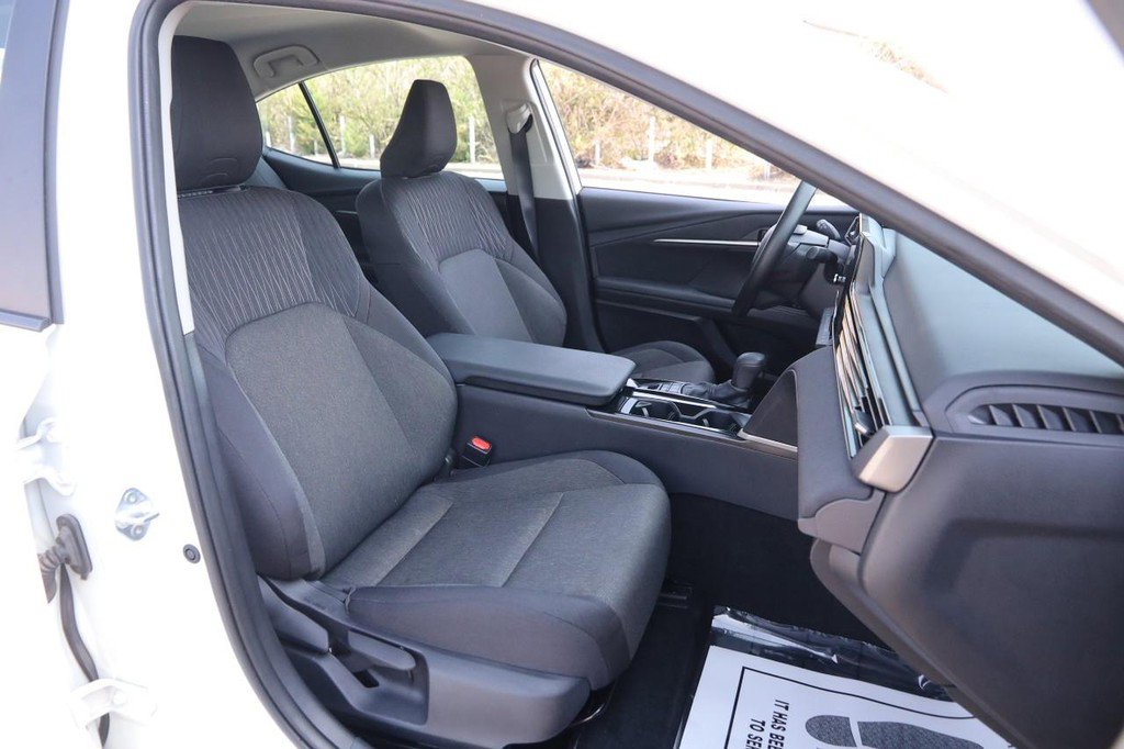 Used 2025 Toyota Camry LE image 26