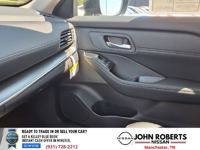 New 2026 Nissan Rogue Dark Armor FWD image 8