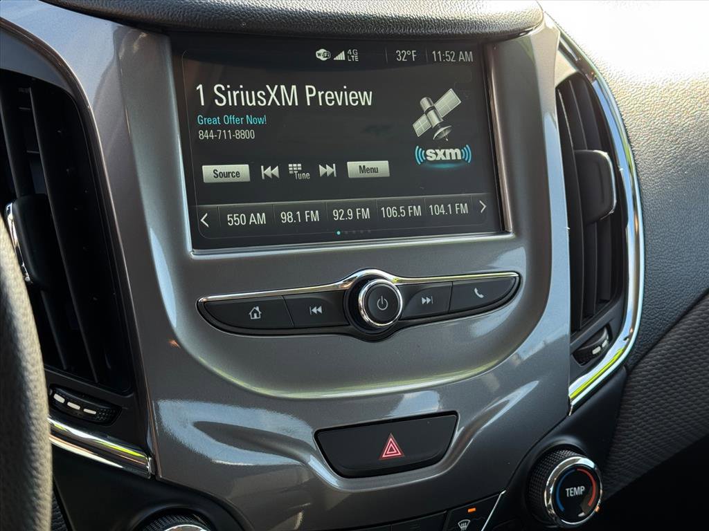 Used 2018 Chevrolet Cruze LT w/ Convenience Package image 15