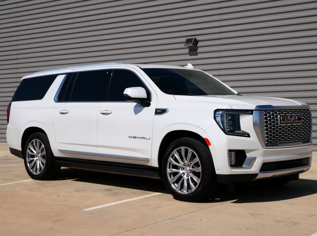 Used 2023 GMC Yukon XL Denali w/ Denali Reserve Package AWD/4WD image 1