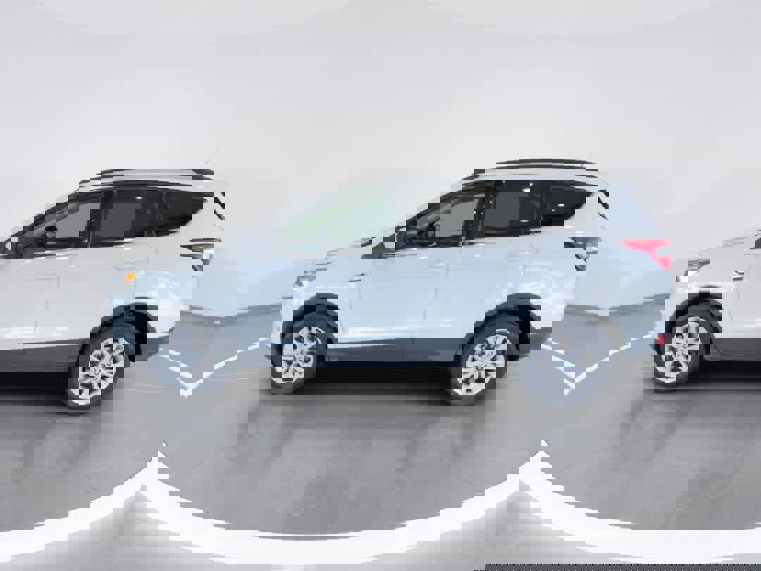 Used 2018 Ford Escape SEL w/ Ford Safe & Smart Package image 5