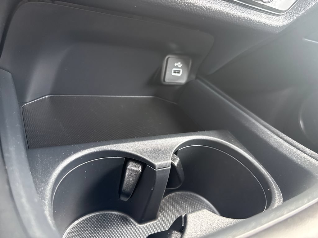 Certified 2025 Honda HR-V Sport image 30