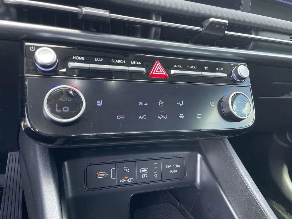 New 2025 Hyundai Tucson SEL FWD image 32