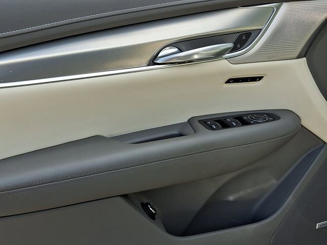 Used 2021 Cadillac XT5 Premium Luxury AWD/4WD image 11