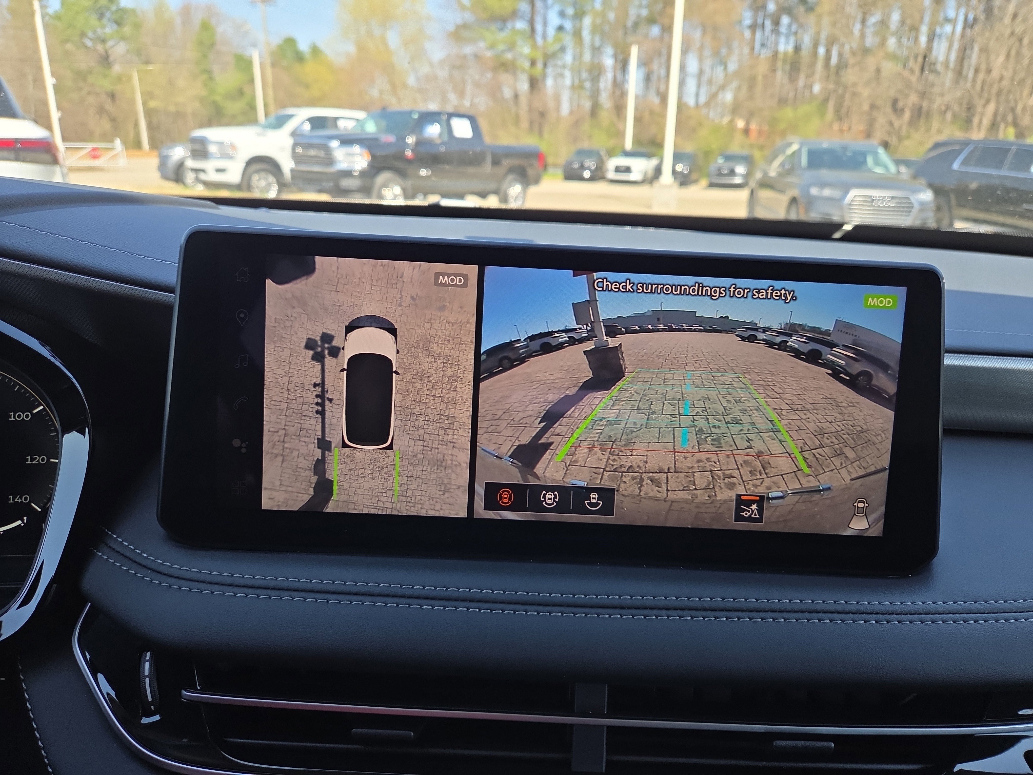 Used 2026 INFINITI QX60 Luxe w/ Cargo Package image 14