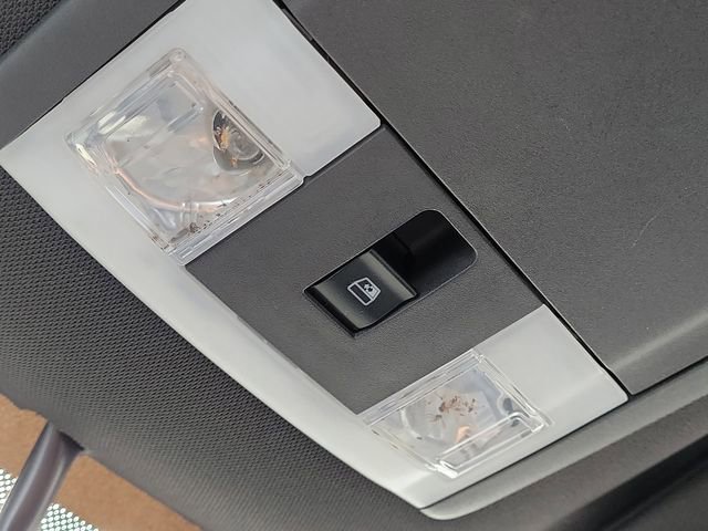 Used 2013 Ford F150 Raptor w/ Luxury Equipment Group image 45