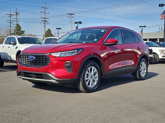 Certified 2023 Ford Escape Active w/ Tech Pack #2 image 2