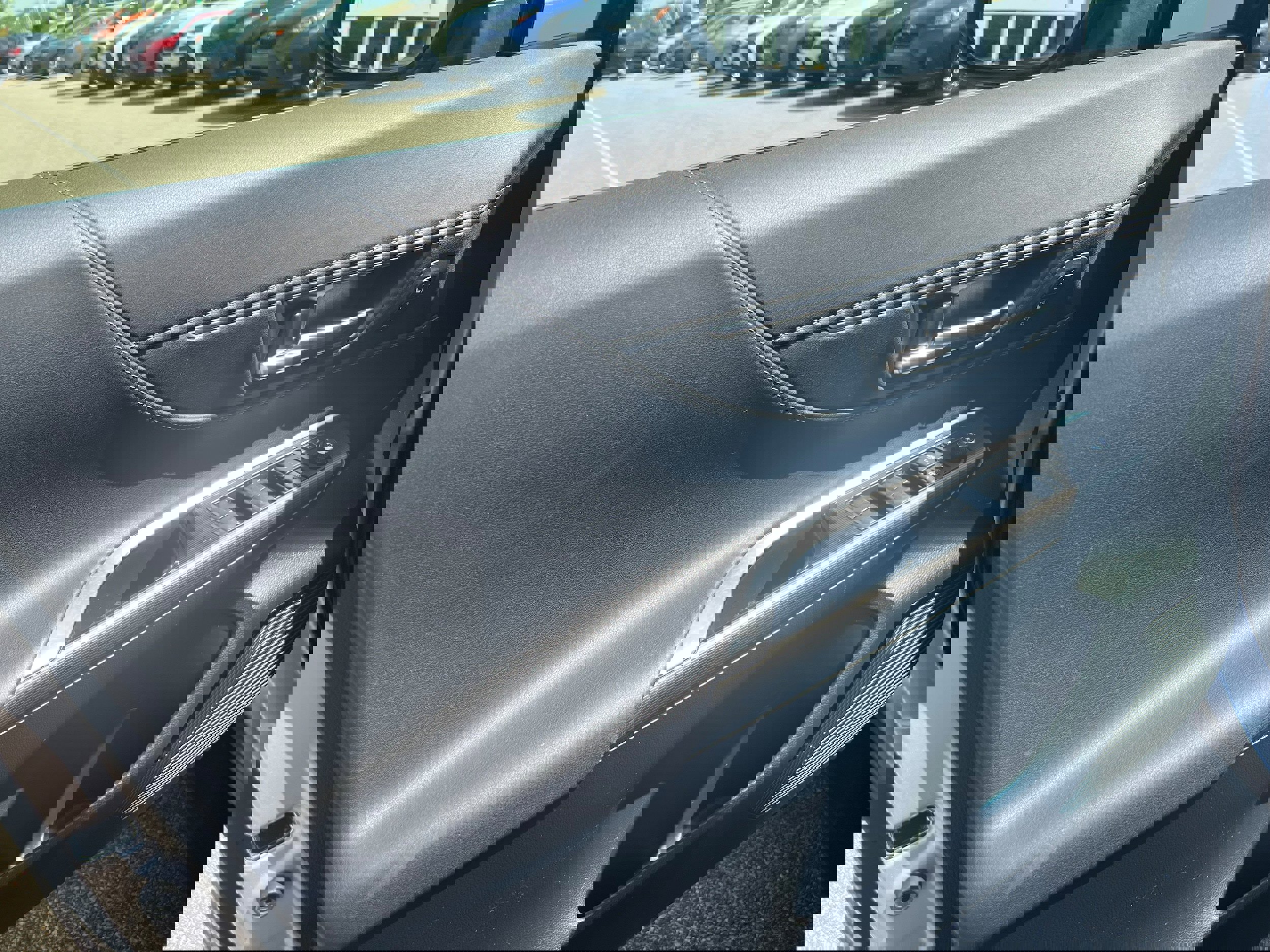 Used 2022 Toyota Venza image 17