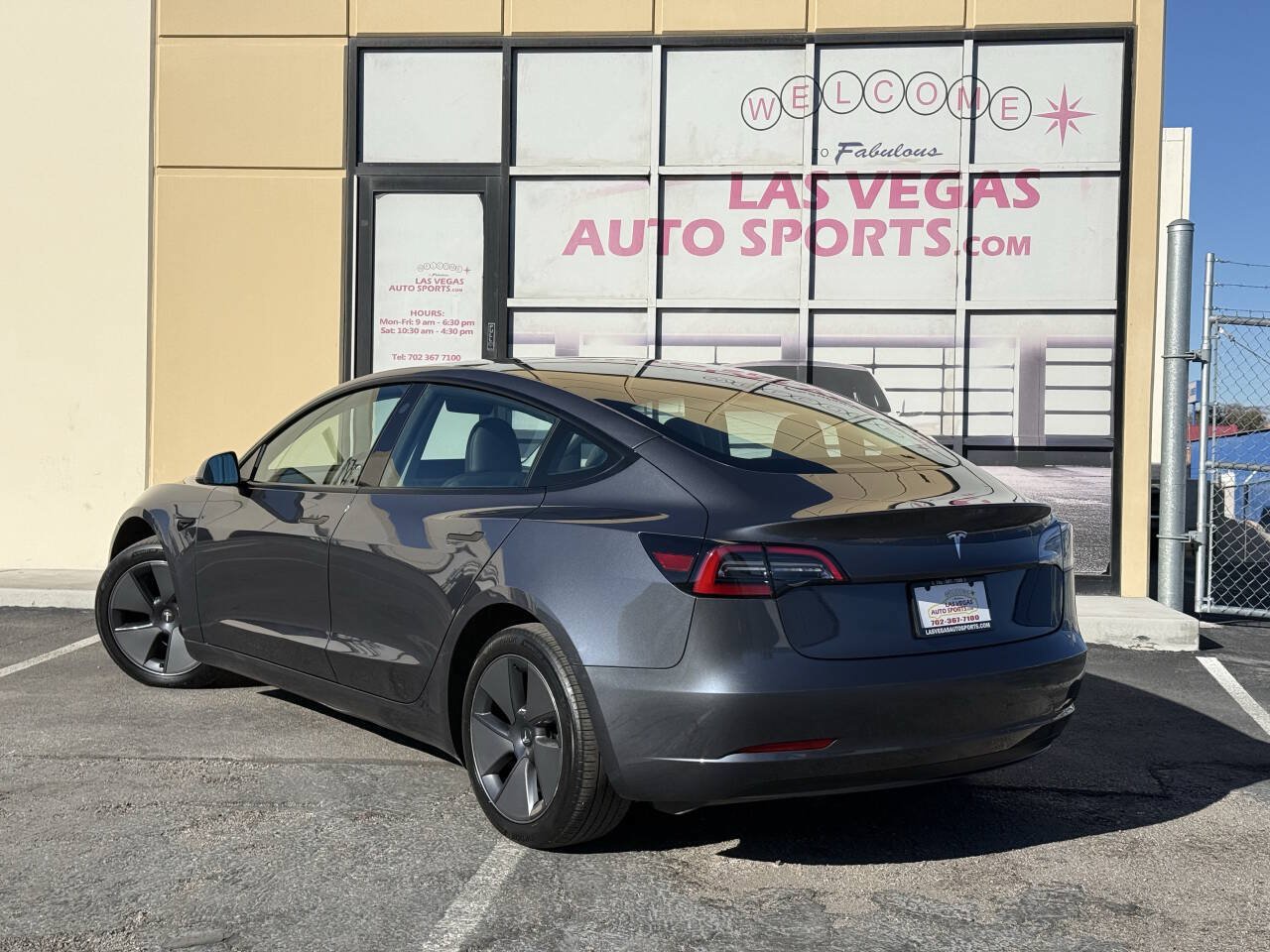 Used 2023 Tesla Model 3 Standard Range RWD image 9