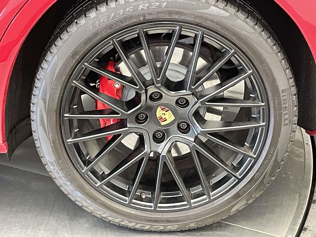 Certified 2023 Porsche Cayenne GTS AWD/4WD image 12