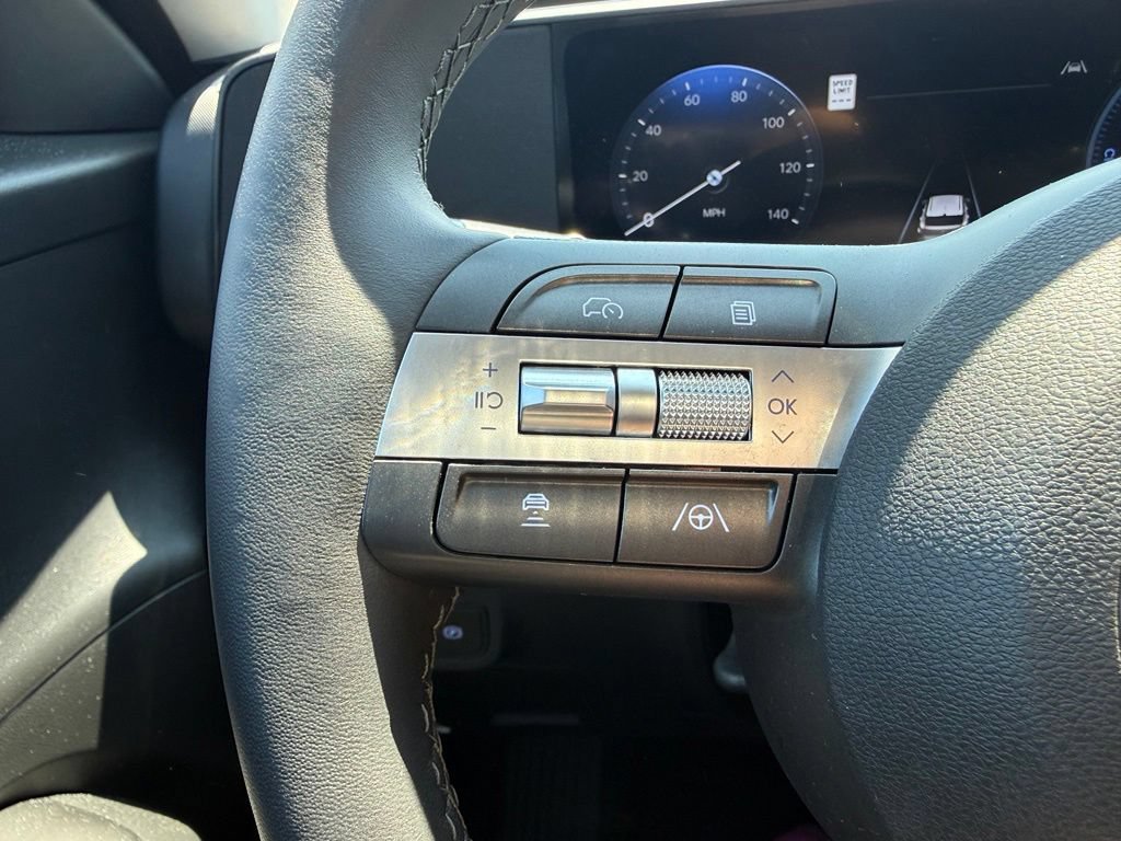 Certified 2025 Hyundai Kona SEL FWD image 23