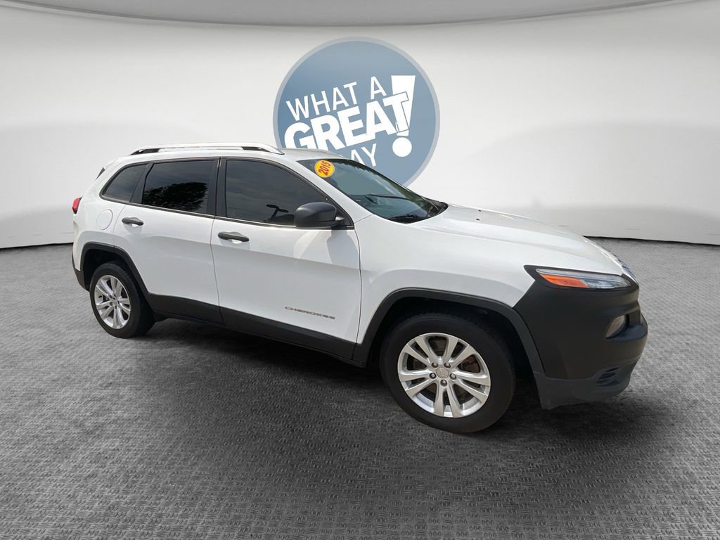 Used 2015 Jeep Cherokee Sport