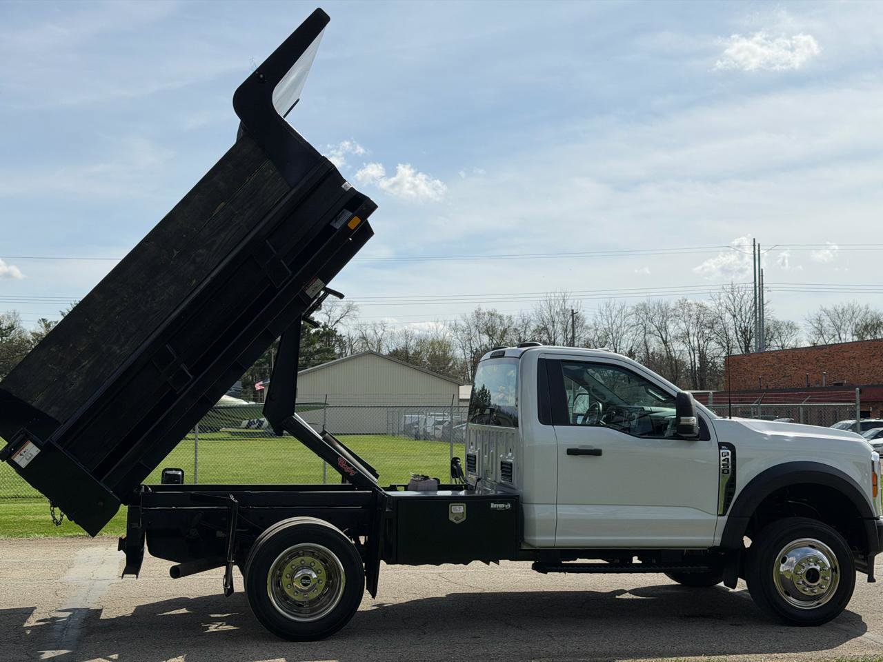 Used 2023 Ford F450 XL w/ Snow Plow Prep Package image 39