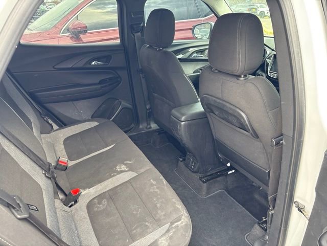 Used 2022 Chevrolet TrailBlazer LT w/ Convenience Package FWD image 9