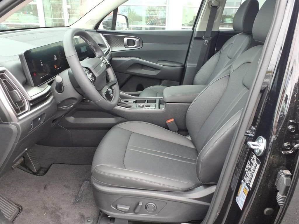 New 2026 Kia Sorento S FWD image 15
