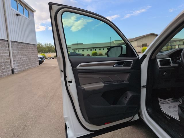 Used 2022 Volkswagen Atlas SEL AWD/4WD image 10