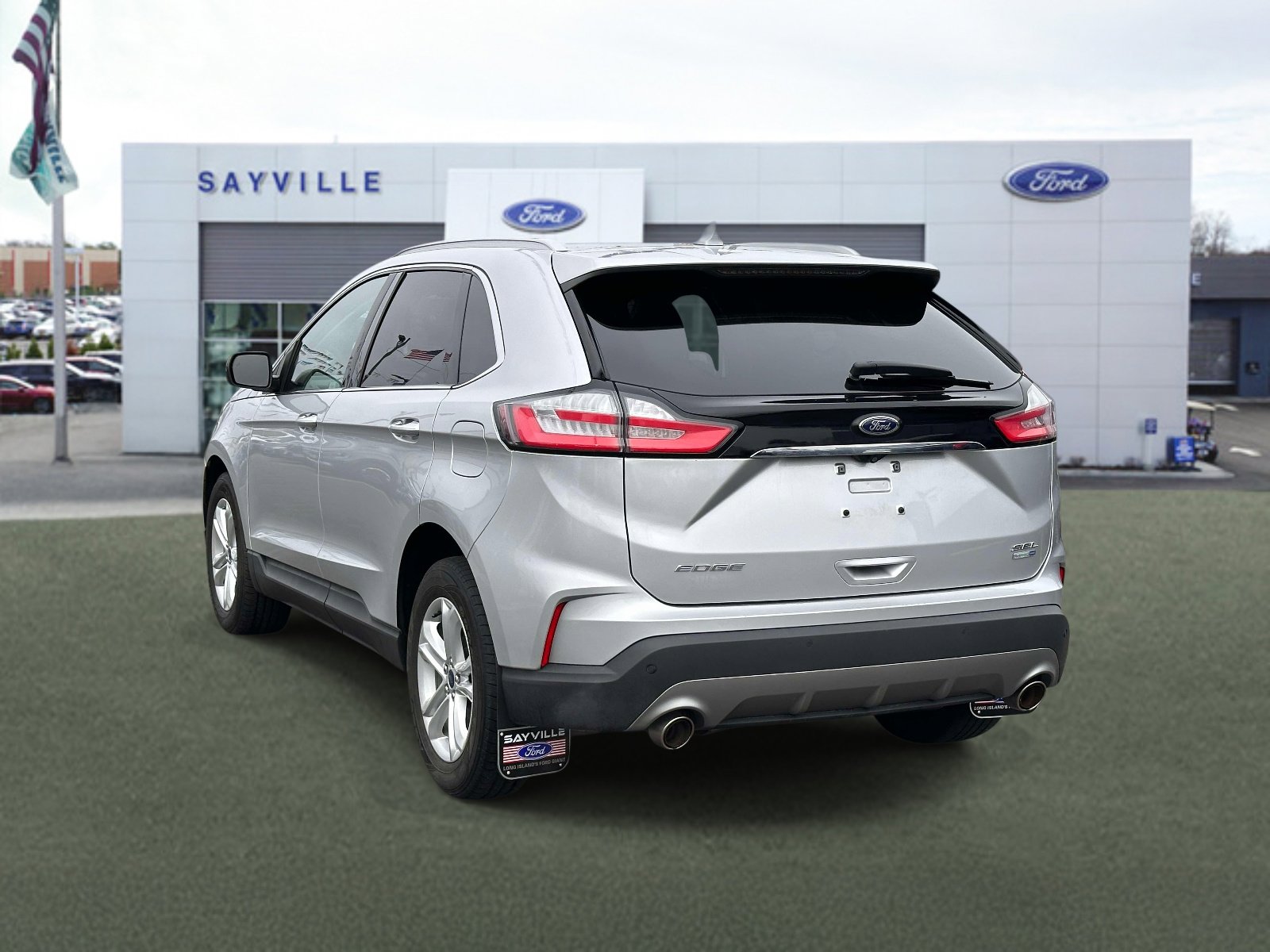Used 2019 Ford Edge SEL w/ Equipment Group 201A image 4