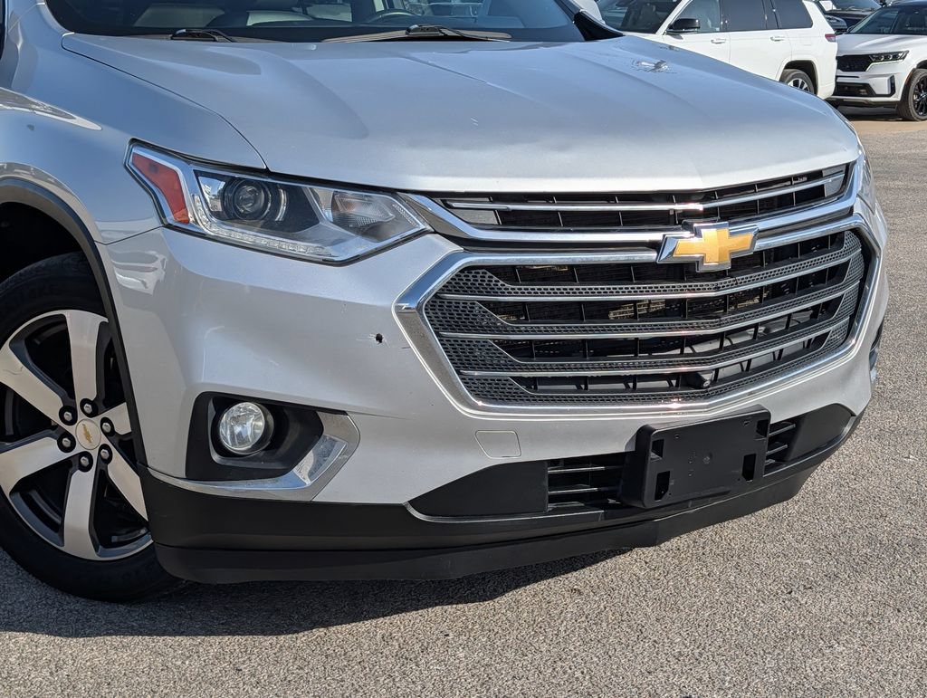 Used 2021 Chevrolet Traverse LT w/ LT Premium Package FWD image 9