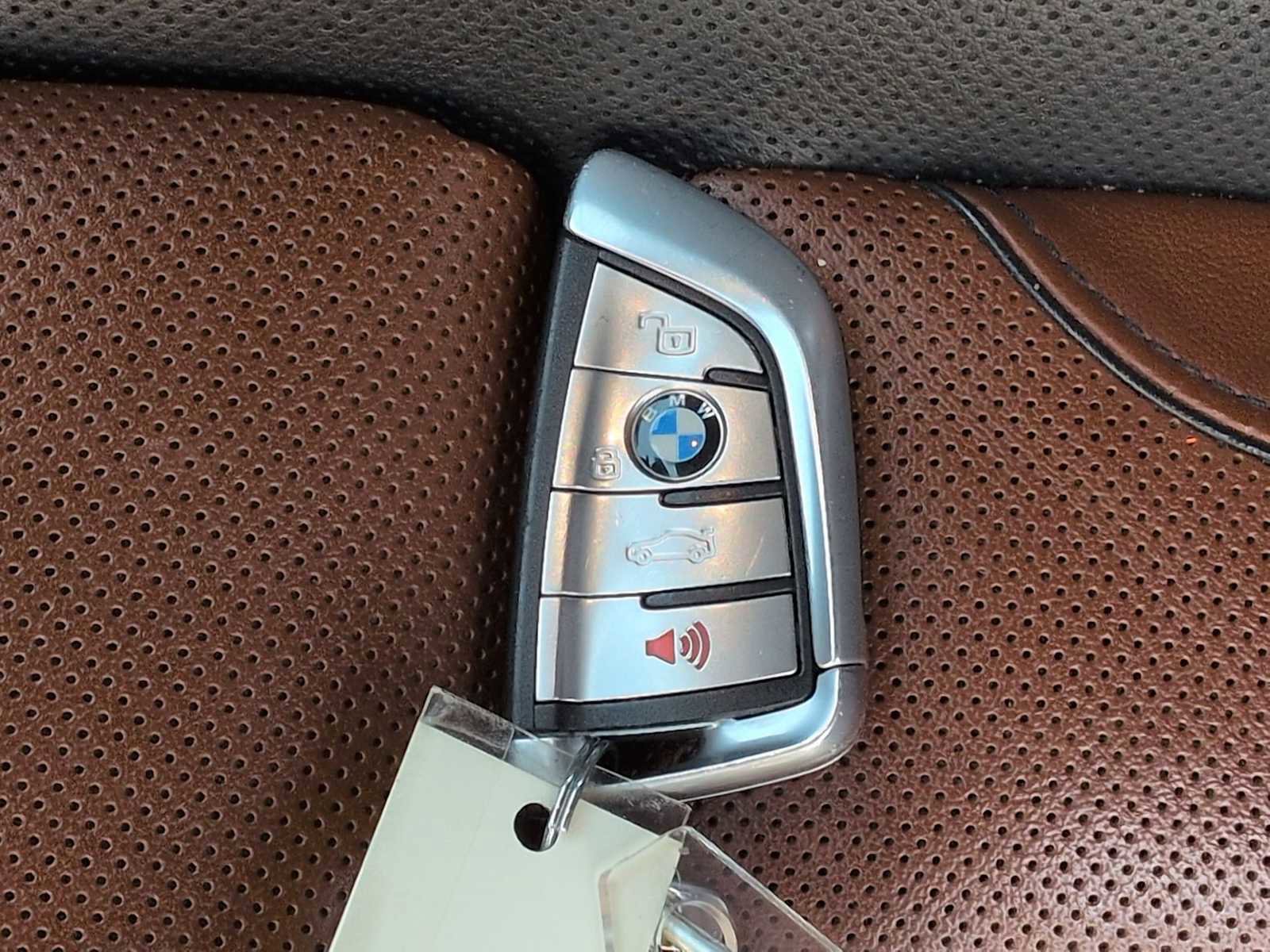 Used 2020 BMW 840i xDrive Convertible image 36