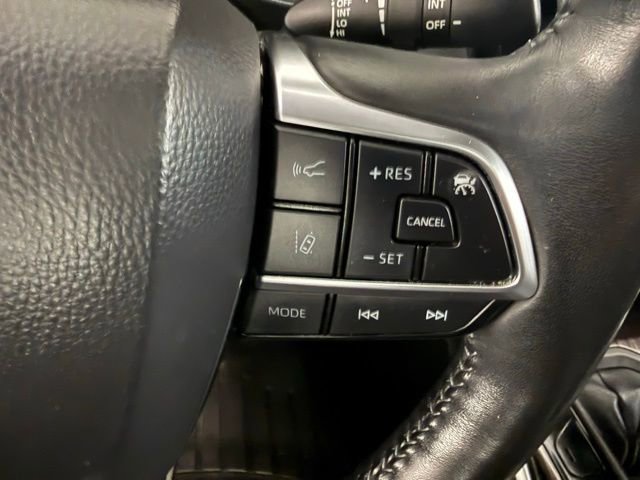 Used 2021 Toyota Highlander Limited image 19