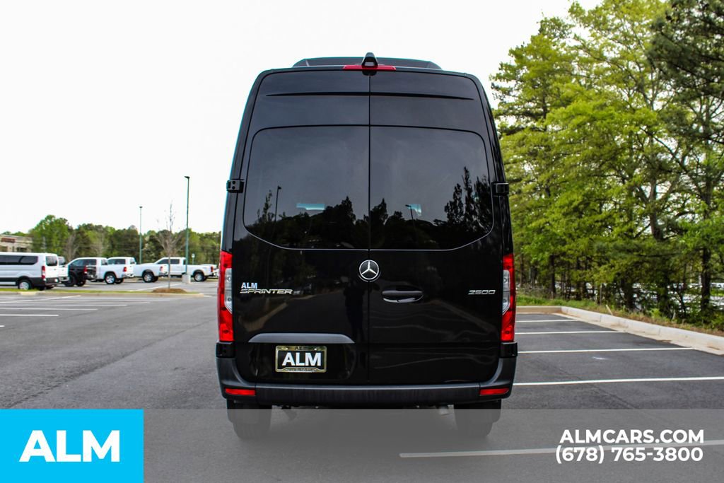 Used 2024 Mercedes-Benz Sprinter 2500 image 11