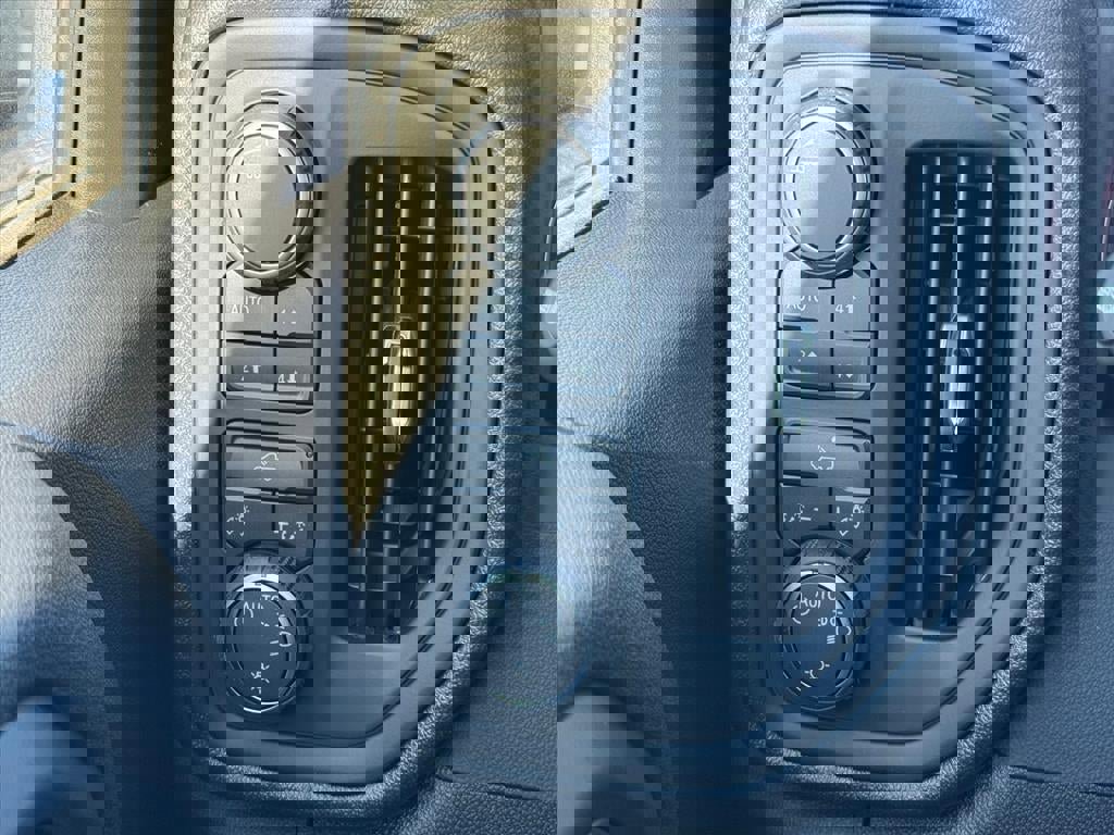 New 2026 Chevrolet Silverado 1500 Custom Trail Boss w/ LPO, Dark Essentials Package image 9