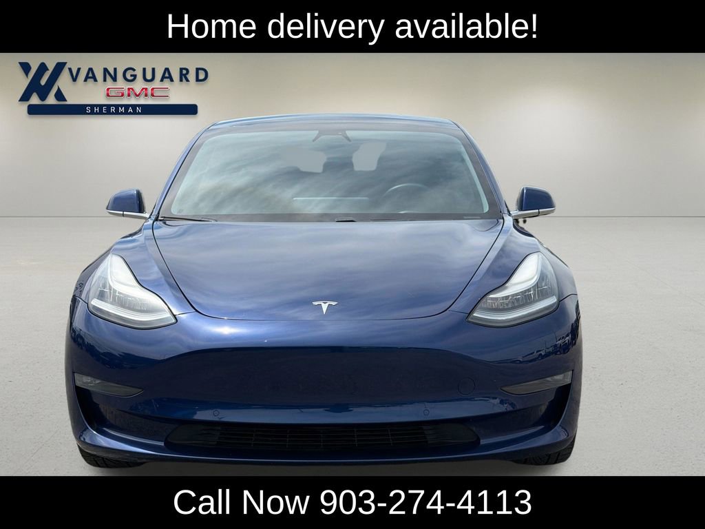 Used 2019 Tesla Model 3 Standard Range image 2