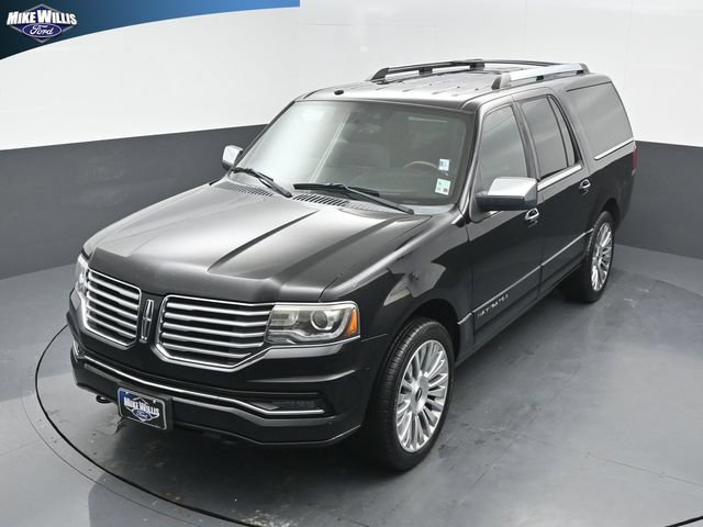 Used 2017 Lincoln Navigator L Reserve AWD/4WD image 11