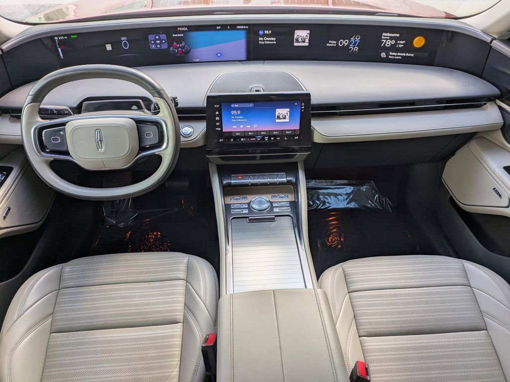 Used 2024 Lincoln Nautilus Reserve w/ Equipment Group 202A image 17