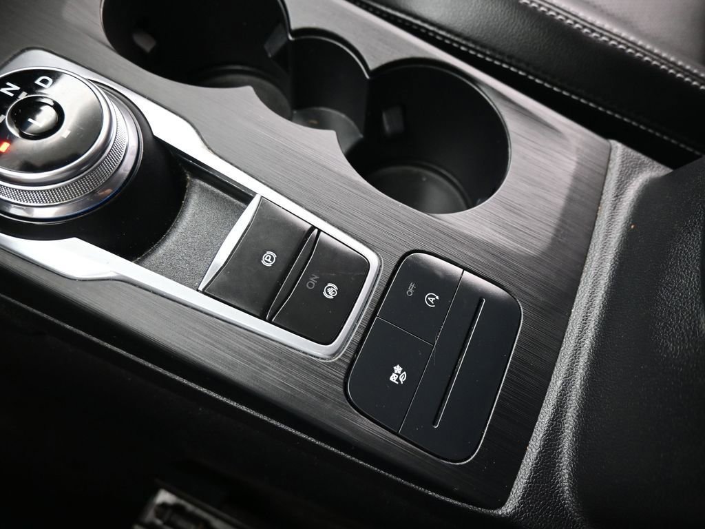 Certified 2020 Ford Escape SEL image 19