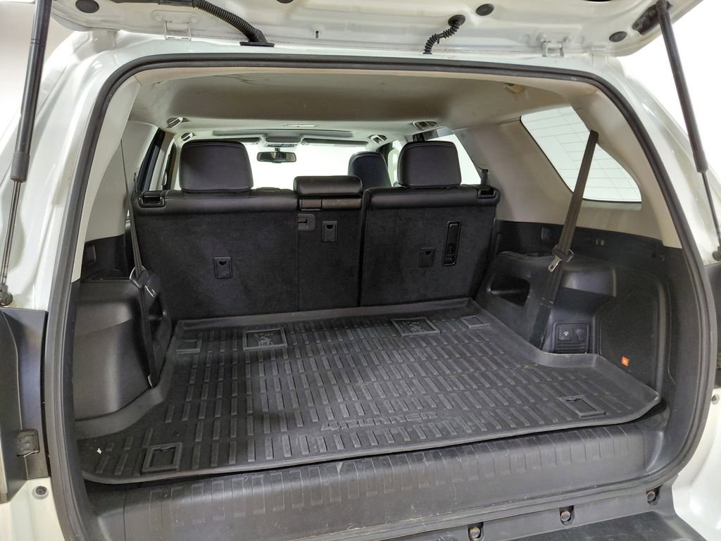 Used 2016 Toyota 4Runner Limited image 44