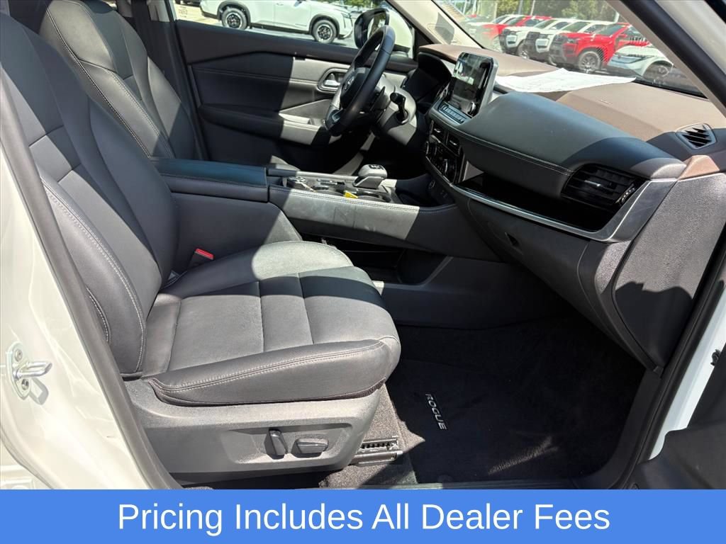 Used 2023 Nissan Rogue SL w/ SL Premium Package AWD/4WD image 19