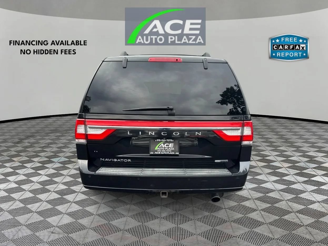Used 2015 Lincoln Navigator 4WD image 6