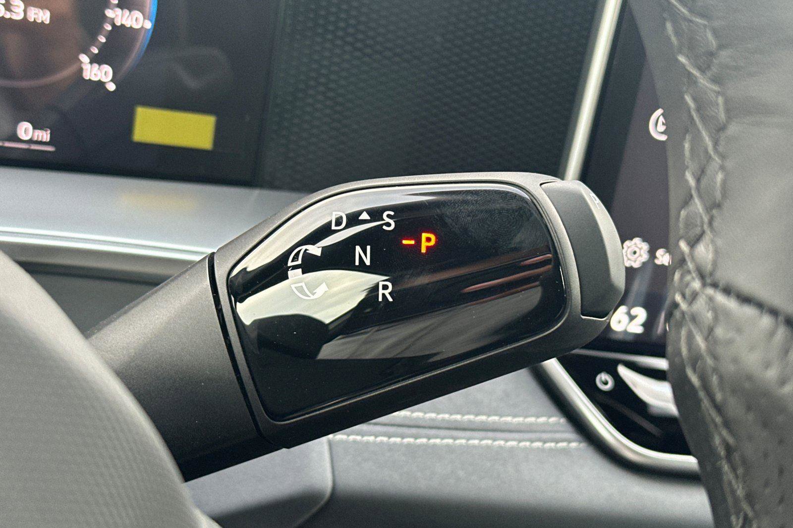 New 2026 Volkswagen Tiguan SE R-Line image 20