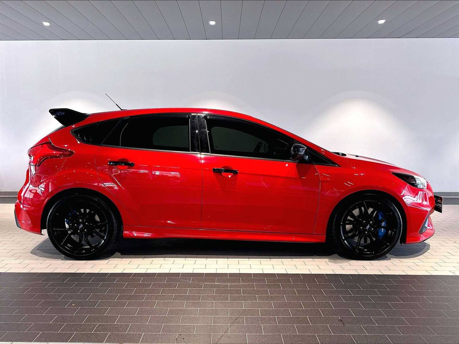 Used 2018 Ford Focus RS AWD/4WD image 11