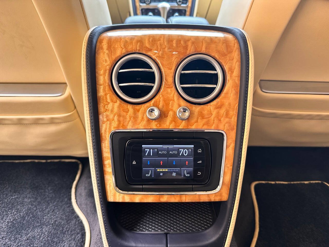 Used 2014 Bentley Flying Spur W12 AWD/4WD image 72