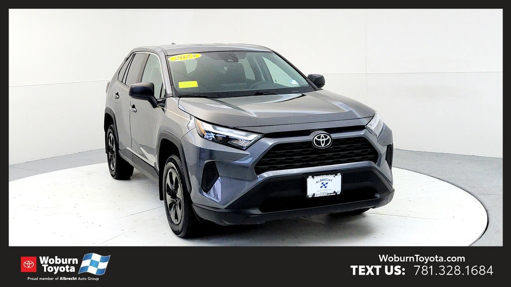 Used 2023 Toyota RAV4 LE AWD/4WD video 1