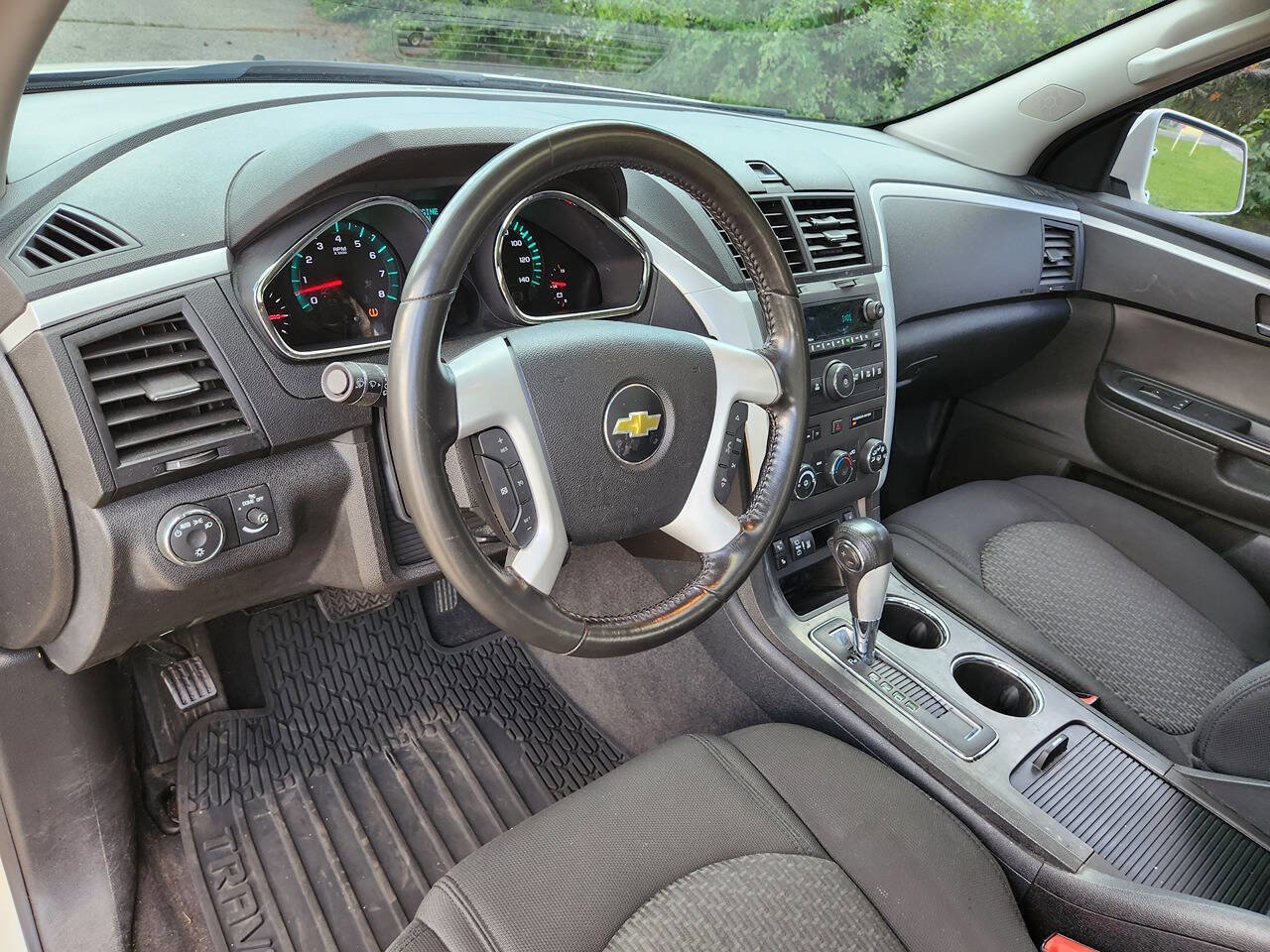 Used 2012 Chevrolet Traverse LT w/ All-Star Edition FWD image 22