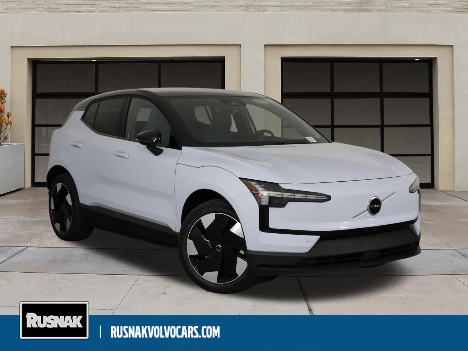 New 2026 Volvo EX30 Plus AWD/4WD image 1