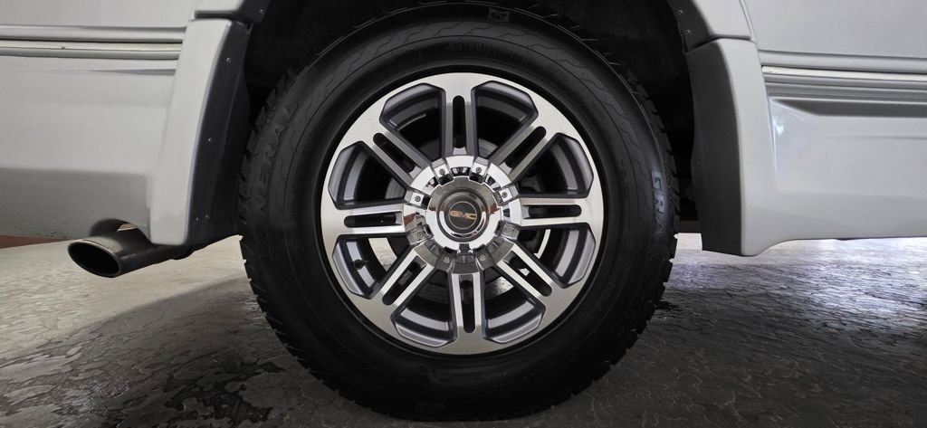 Used 2019 GMC Savana 2500 Extended w/ Enhanced Convenience Package image 32